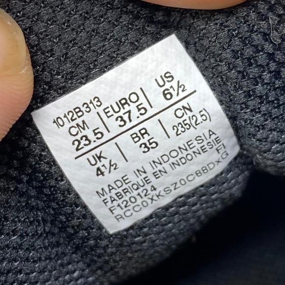 ASICS Gel-Venture 9 Womens Running Shoes Black Orchid 1012B313 Size 6.5 - Picture 8 of 9